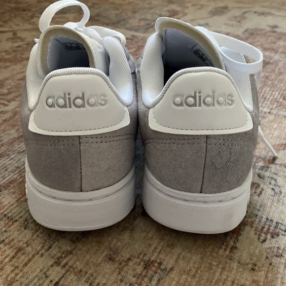 ADIDAS shoes - Picture 2 of 6